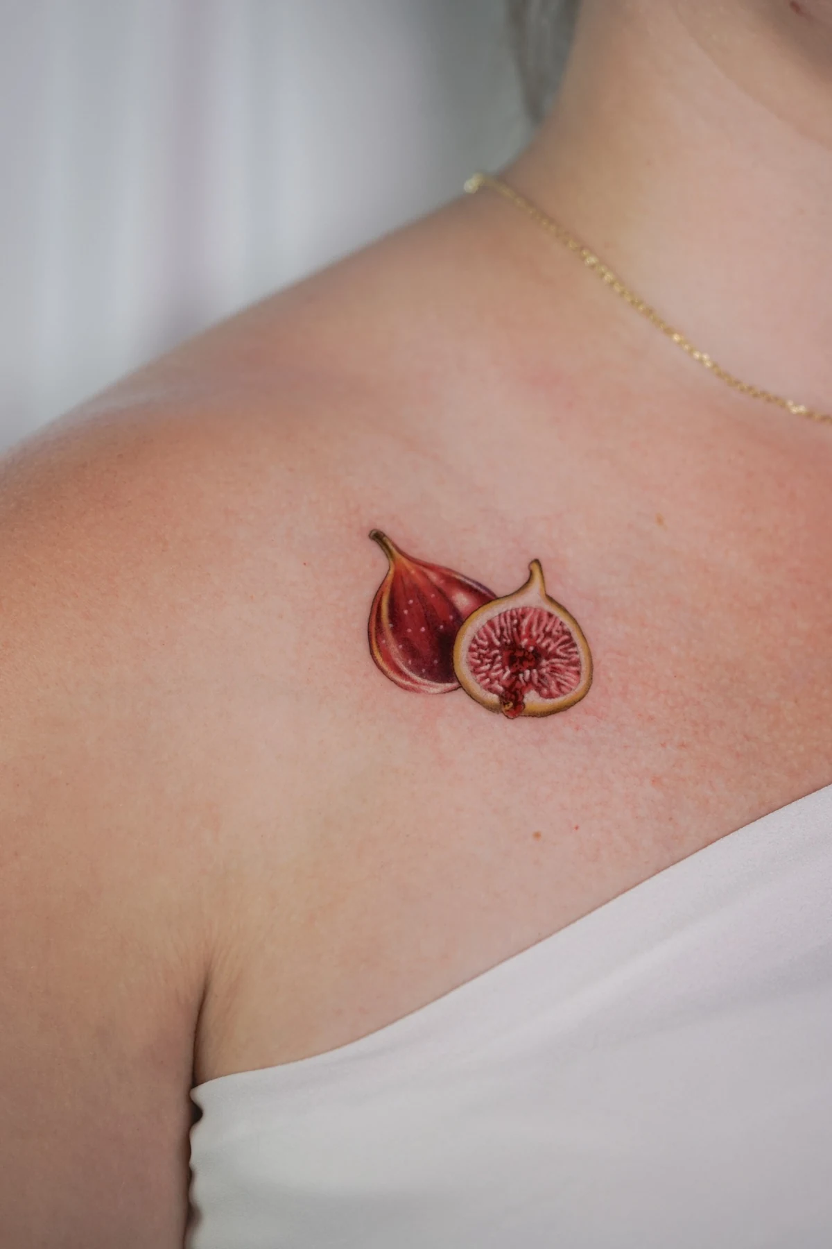Tatuaje de microrealismo de Shira · obra 10