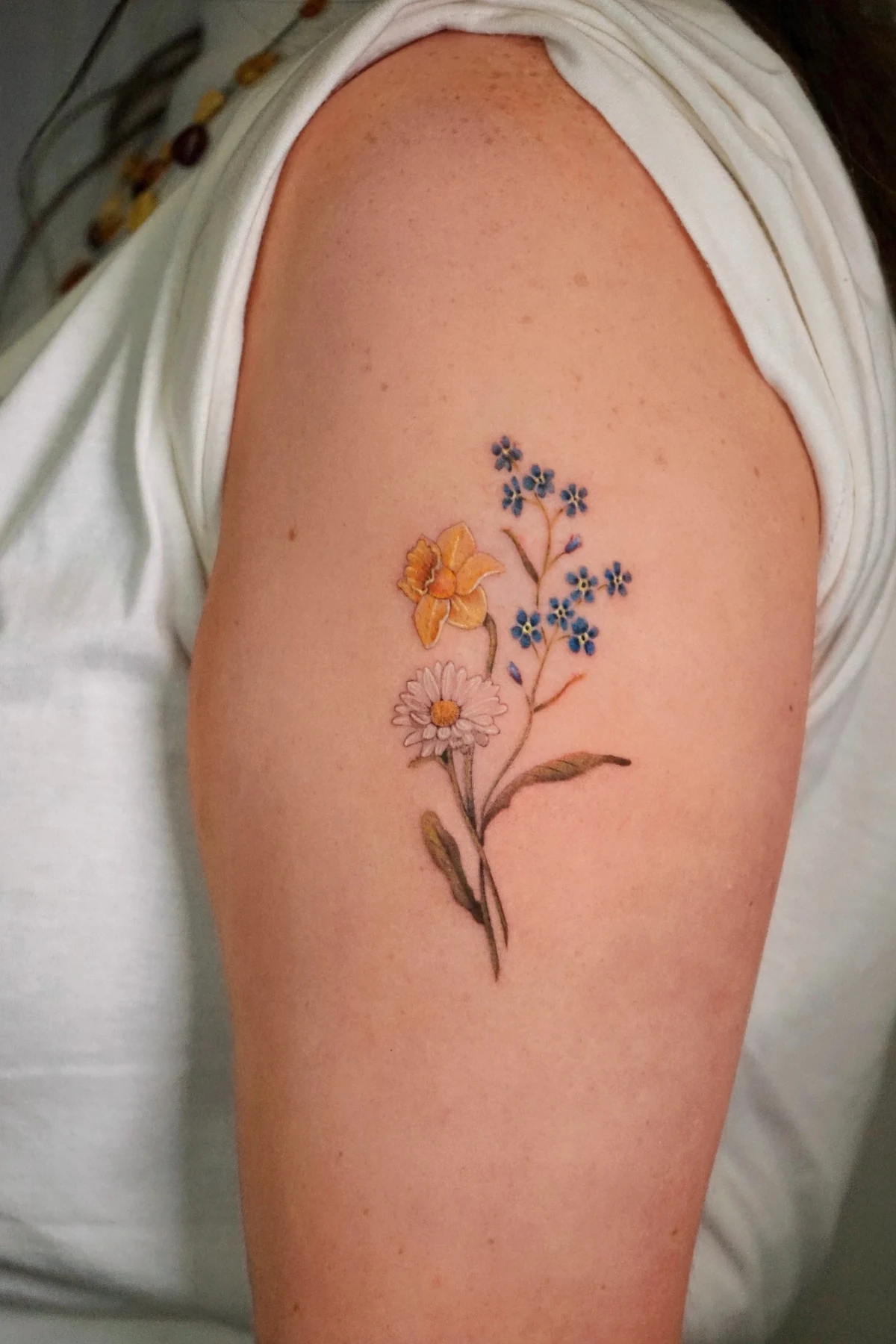 Tatuaje de microrealismo de Shira · obra 23
