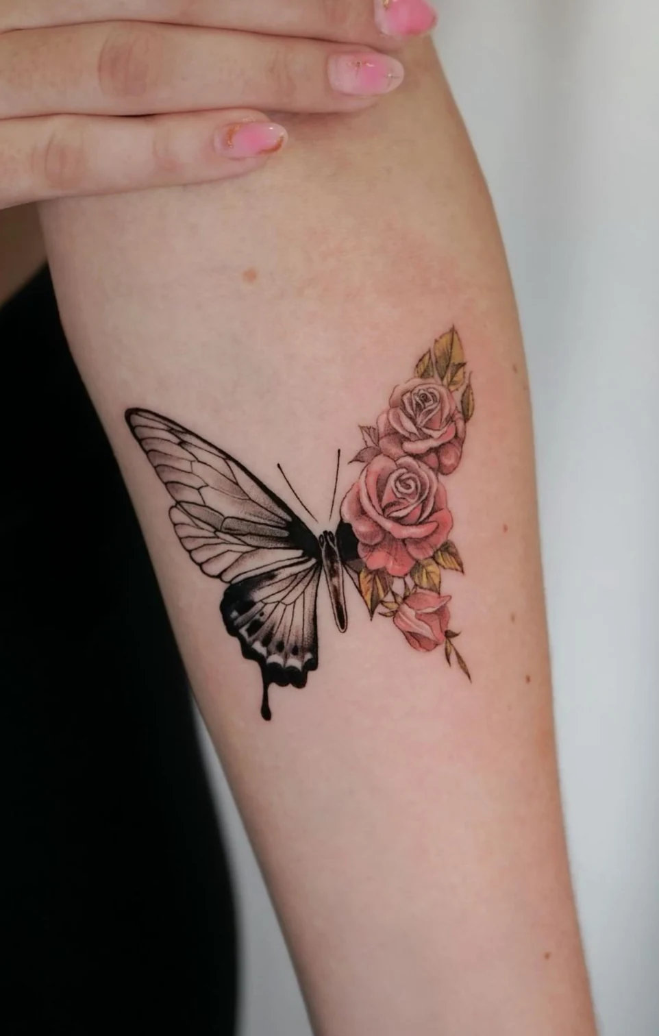 Tatuaje de microrealismo de Shira · obra 30