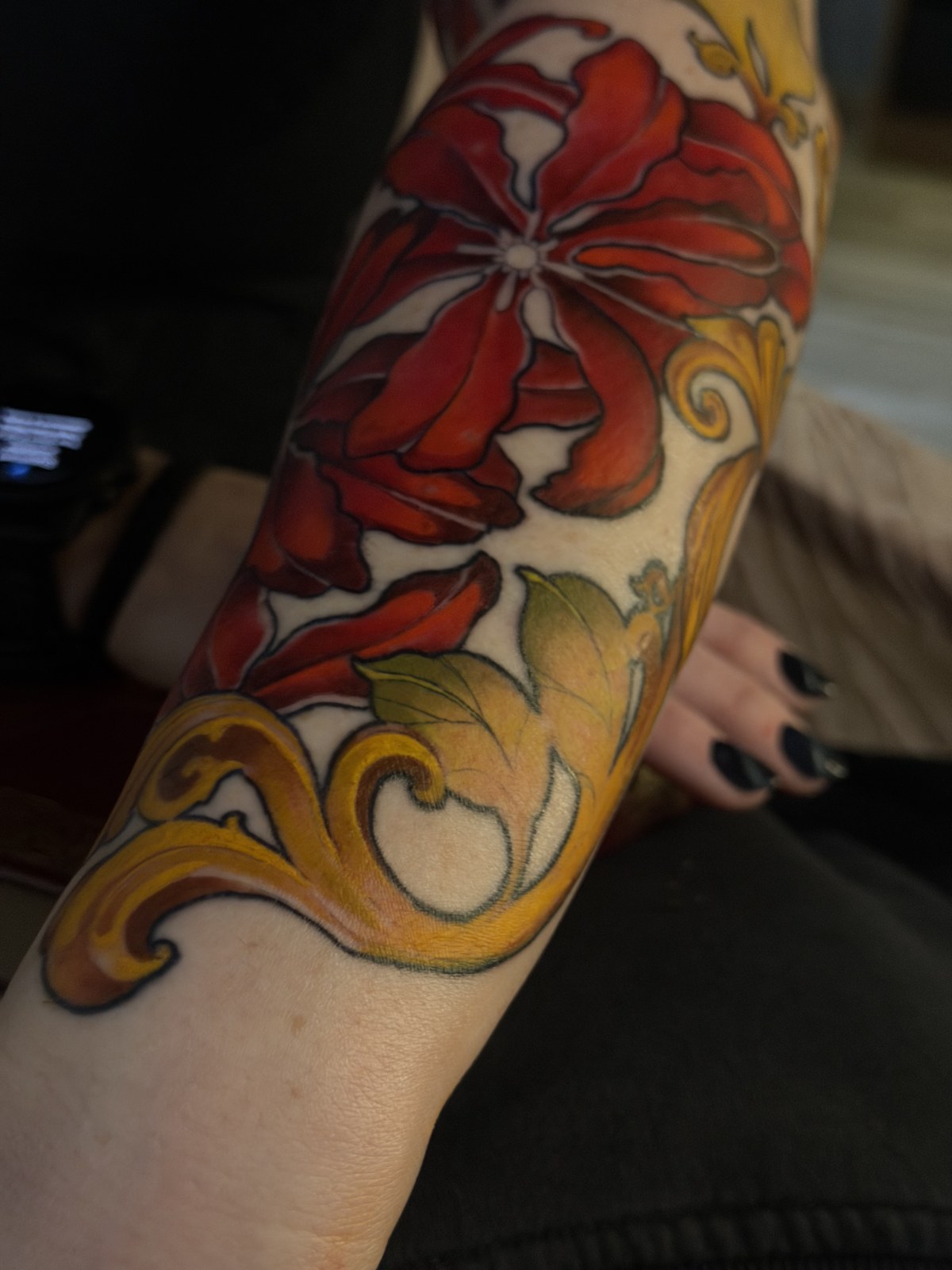 Tatuaje neotradicional de Shira · obra 21